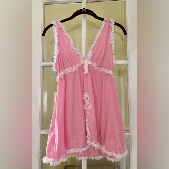 Vintage Other - Vintage 60/70s Pink Nightie Negligee Lace Ribbon Nylon Med Babydoll